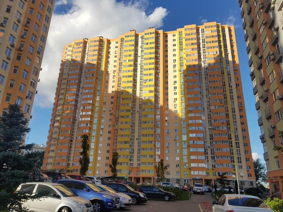 Стильная И Уютная Квартира В Новом Доме На Оболони Kyiv Exterior photo